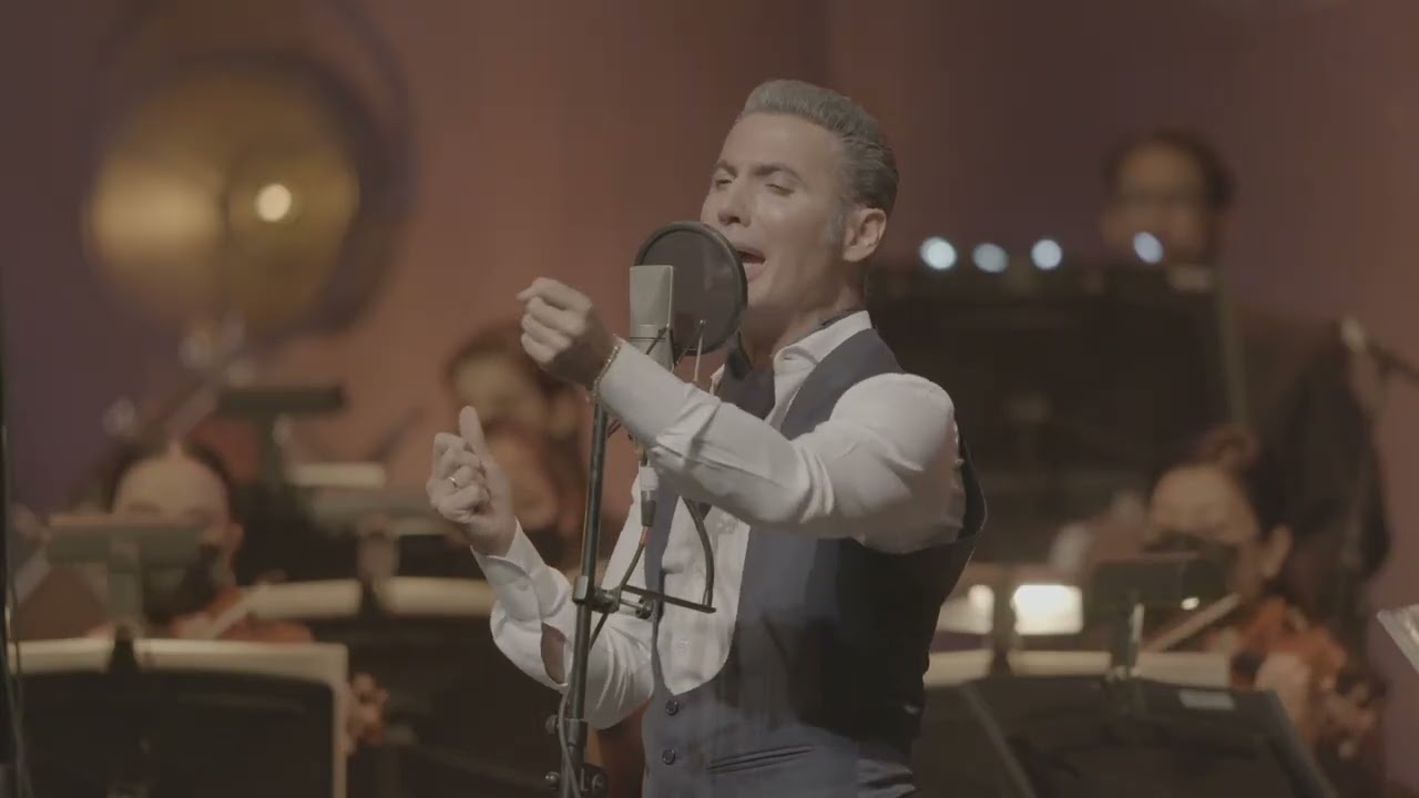 El Andariego-Olé México GNP  Lila downs, Pitingo & Alondra de la Parra