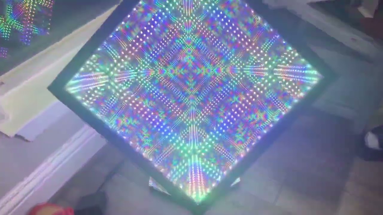 HYPERCUBE 15