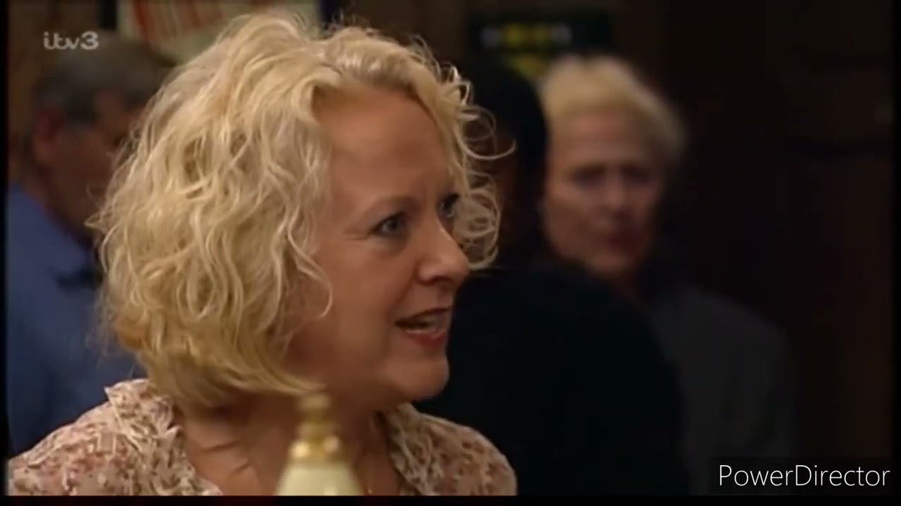 Classic Corrie- Peter vs Ciaran McCarthy (and Bev Unwin); The Conformation (17/9/2003*Original Date)