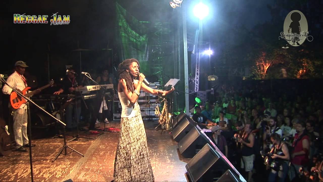 Jah9 @ Reggae Jam 2013