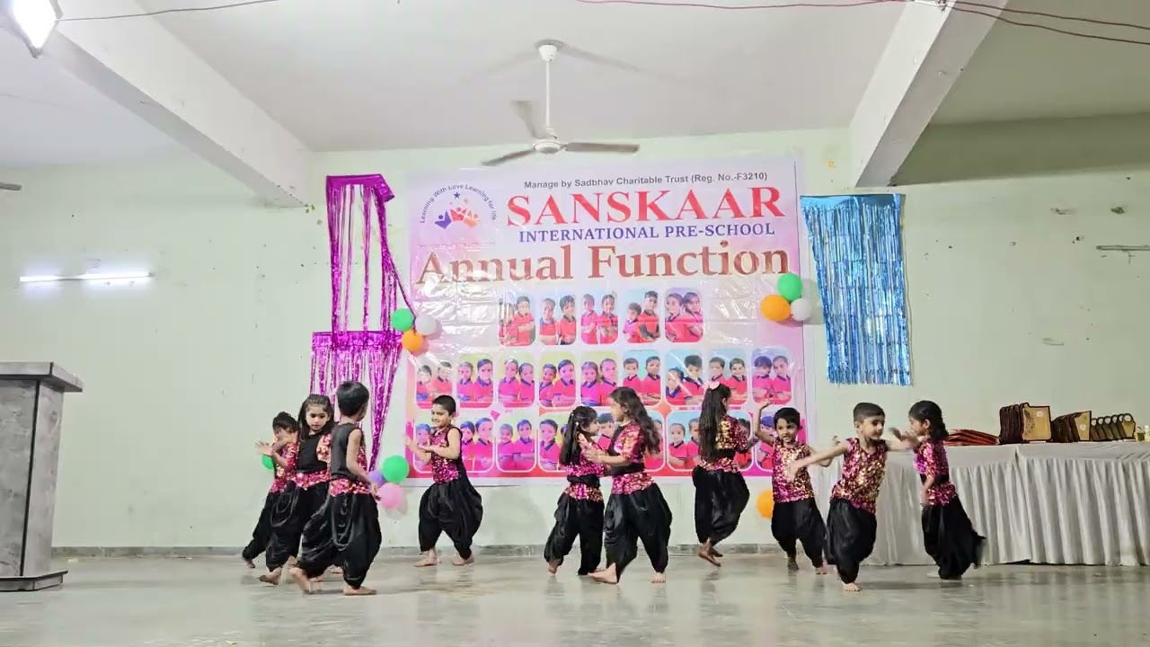 Kya Kehna Cute dance by Pre School Students