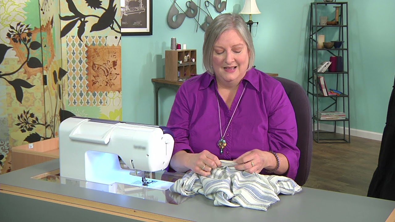 Узнайте, как менять фасоны с помощью вставок на канале «It’s Sew Easy» с Ребеккой Кемп Брент (140...