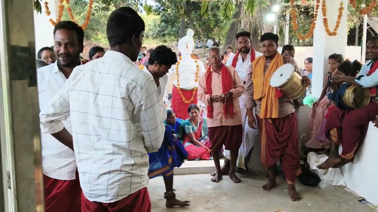 శ్రీ రేణుక ఎల్లమ్మ మహిళలు పాట#youtubeshorts #dance #yallammadevi ##viralvideo #renukayellamma 