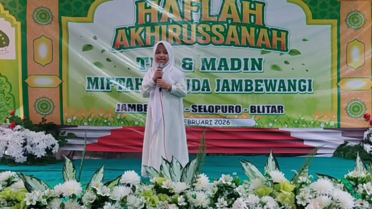 Luar biasa bahasa Inggris santri cilik ini