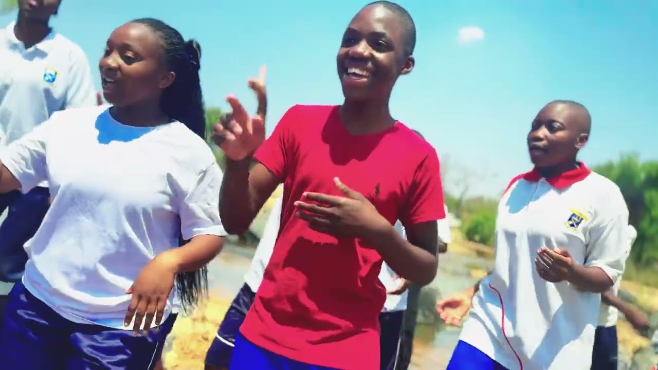 Nyashanu High School Choir  -  Ishe Mumoyo Mangu