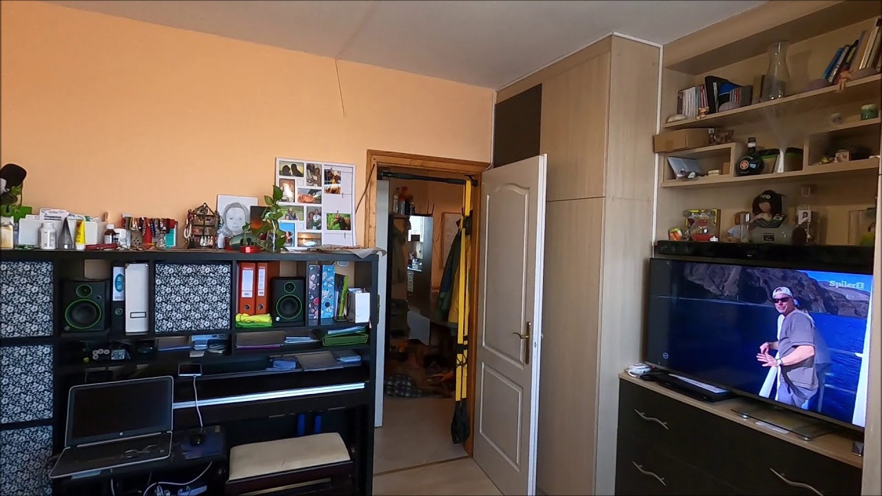 III B&uacute;za utc&aacute;ban elad&oacute; egy k&eacute;tszob&aacute;s erk&eacute;lyes lak&aacute;s