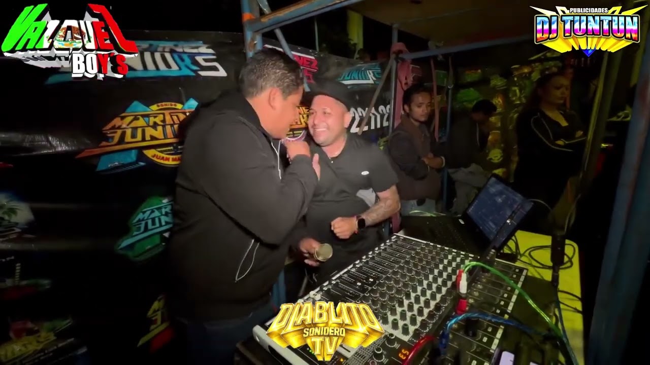 Nueva cumbia del ecuador  sonido Vazquez boys diablito sonidero tv la Vazquez manía de corazón 