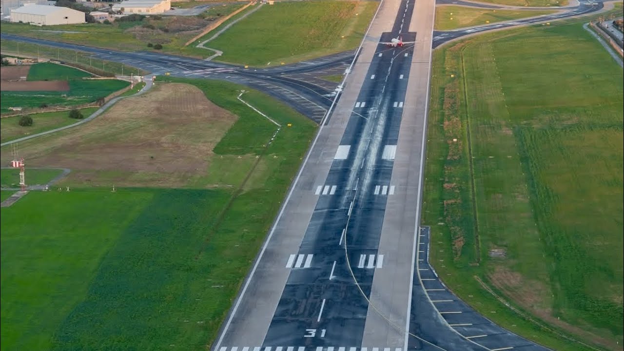 Malta to Catania full flight. Crash landing at the end!!