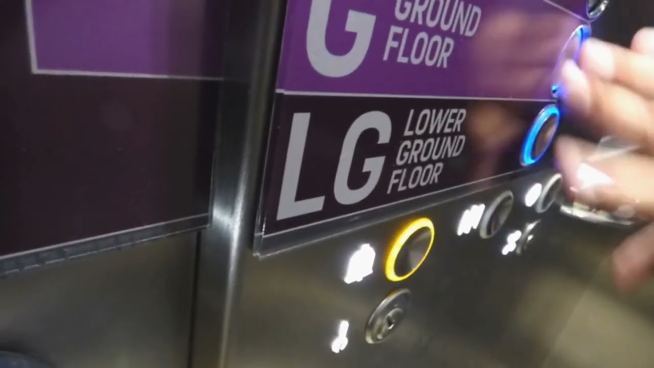 Emergency stopping a lift on random people
