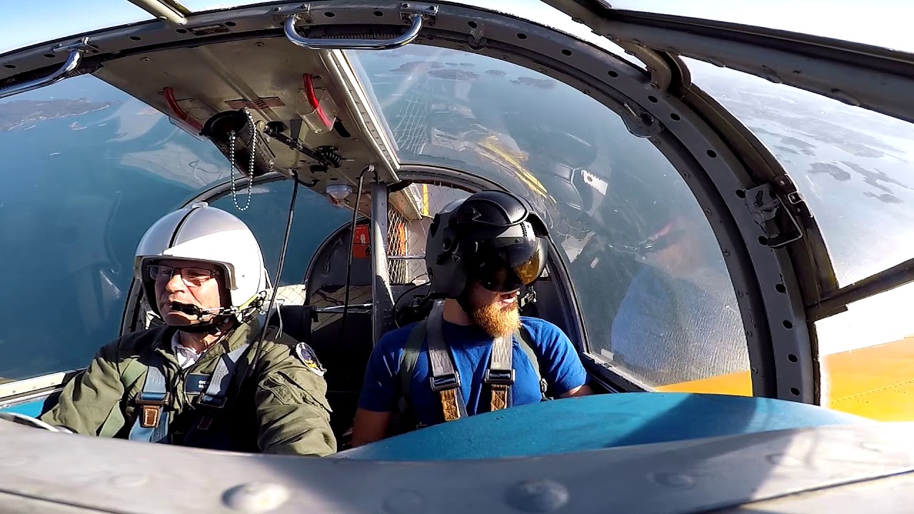 Aerobatic flight with Saab Safir