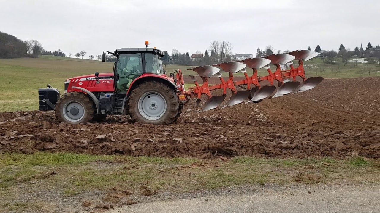 Pflügen 2019 mit Massey Ferguson 7718 und Kuhn Vari Master 153