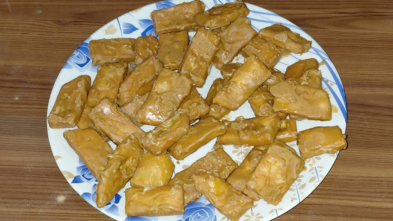 Jassi Indian kitchen  (Gur Ka Shakkar para )