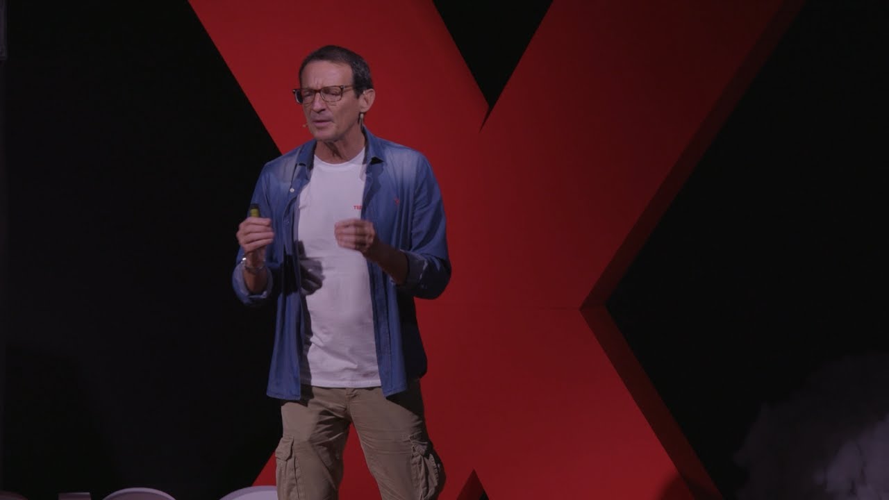 Benessere digitale: educare gli adolescenti all'uso dei social | Lorenzo Galimberti | TEDxSaronno