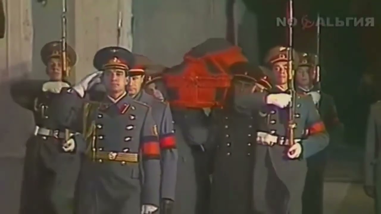 Disolución oficial de los Calvos Sexuales Soviéticos