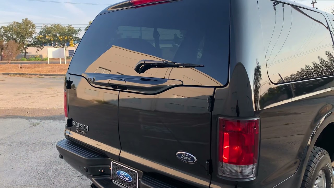Walk Around Video - 2003 Ford Excursion