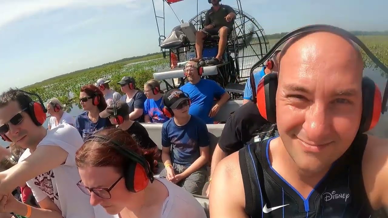 Boggy Creek Airboat Tours: 30 minute's tour.