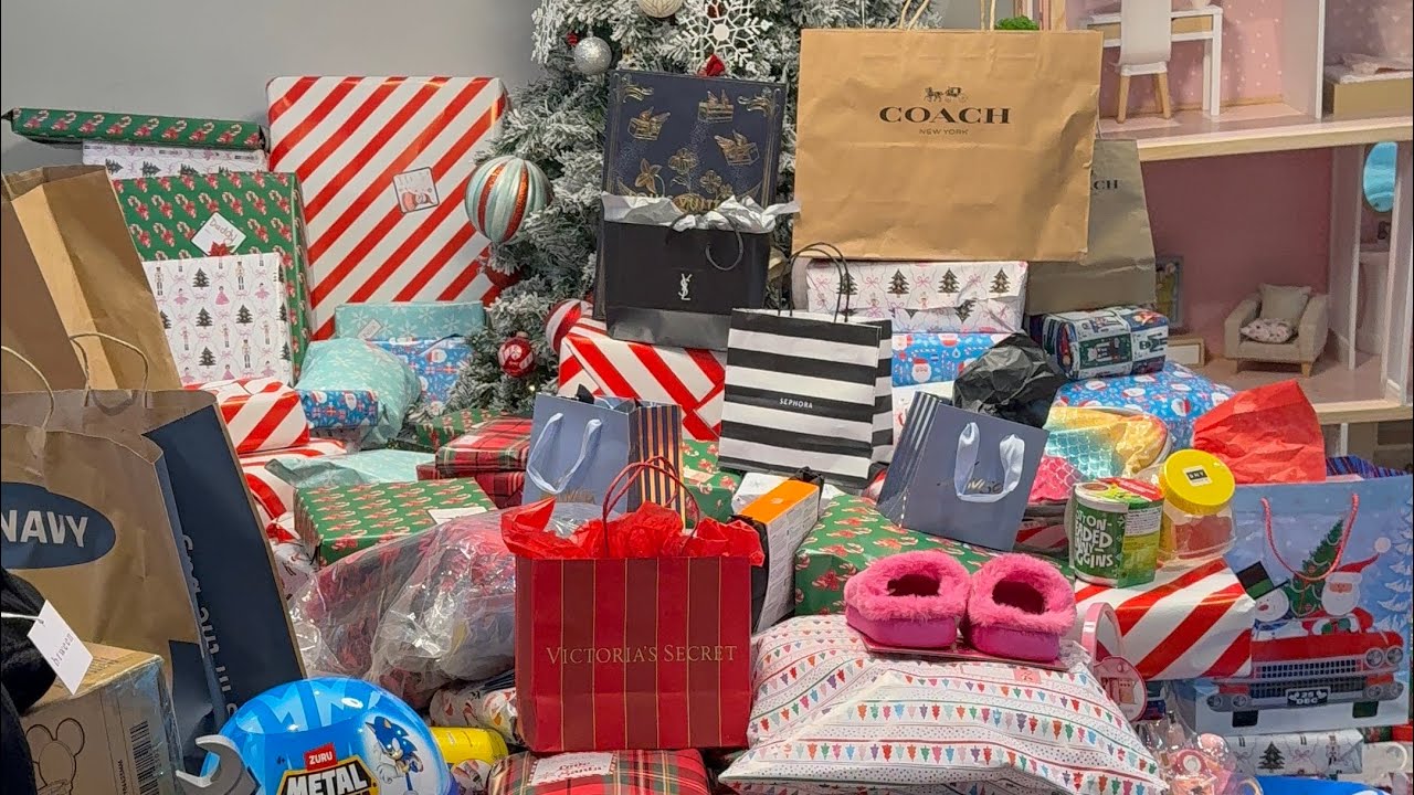 What I got my kids for Christmas | Opening Gifts Christmas Day | Mom of 11 