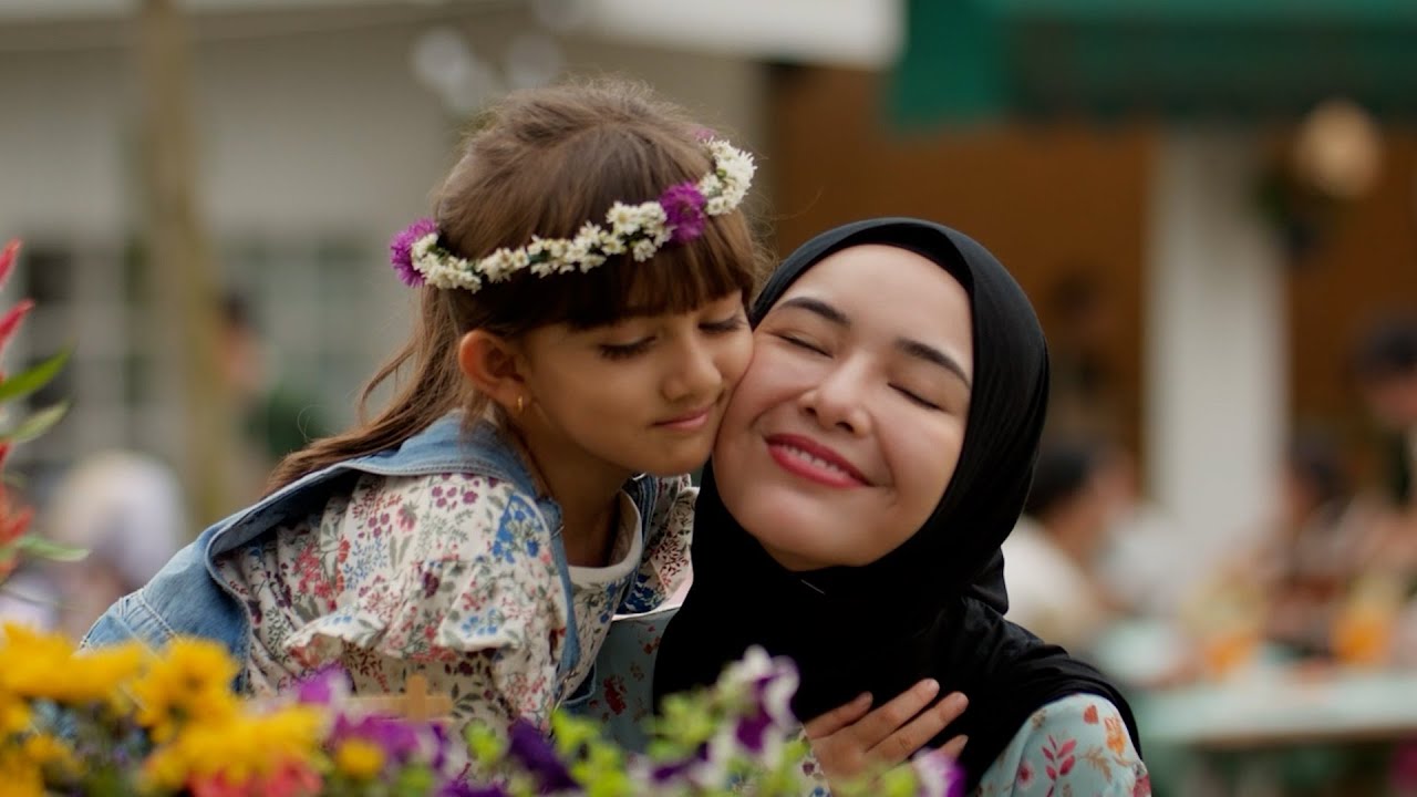 Amanda Manopo: Mas Kenapa Kita Gak Sekamar? | Official Trailer 1 Imam 2 Makmum POV Anika
