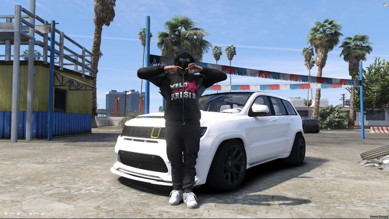В GTA 5 мы взламываем двери их домов...