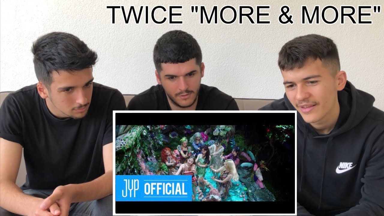 FNF Reacting to TWICE 