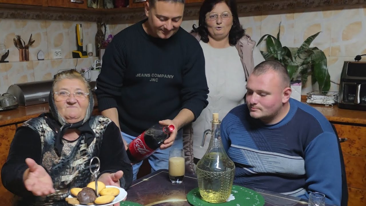 Tanti Săndica și socrii m-au primit cu mare bucurie la Zăbrani !