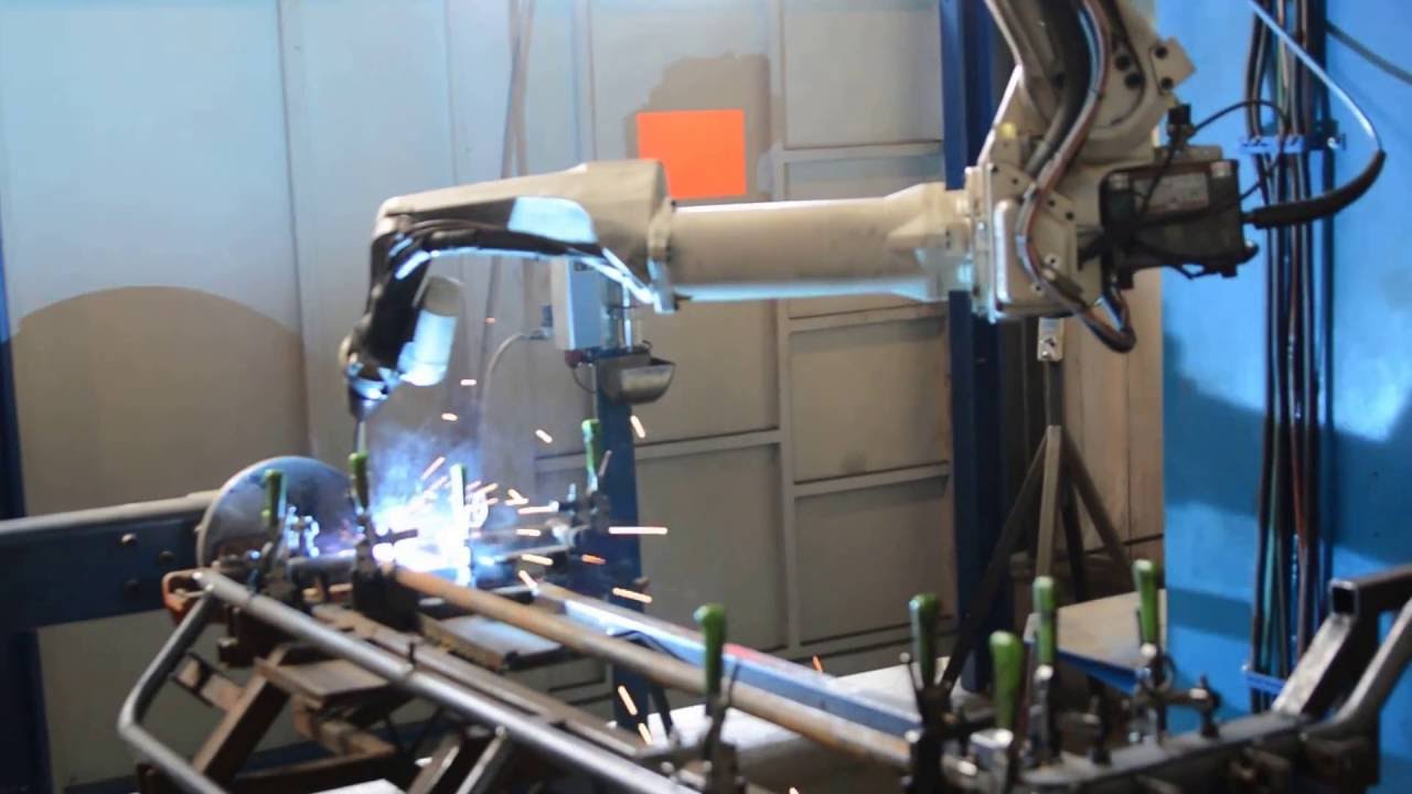Robot spawalniczy OTC DAIHEN OTC AII V6L/OTC welding robot DAIHEN OTC AII V6L