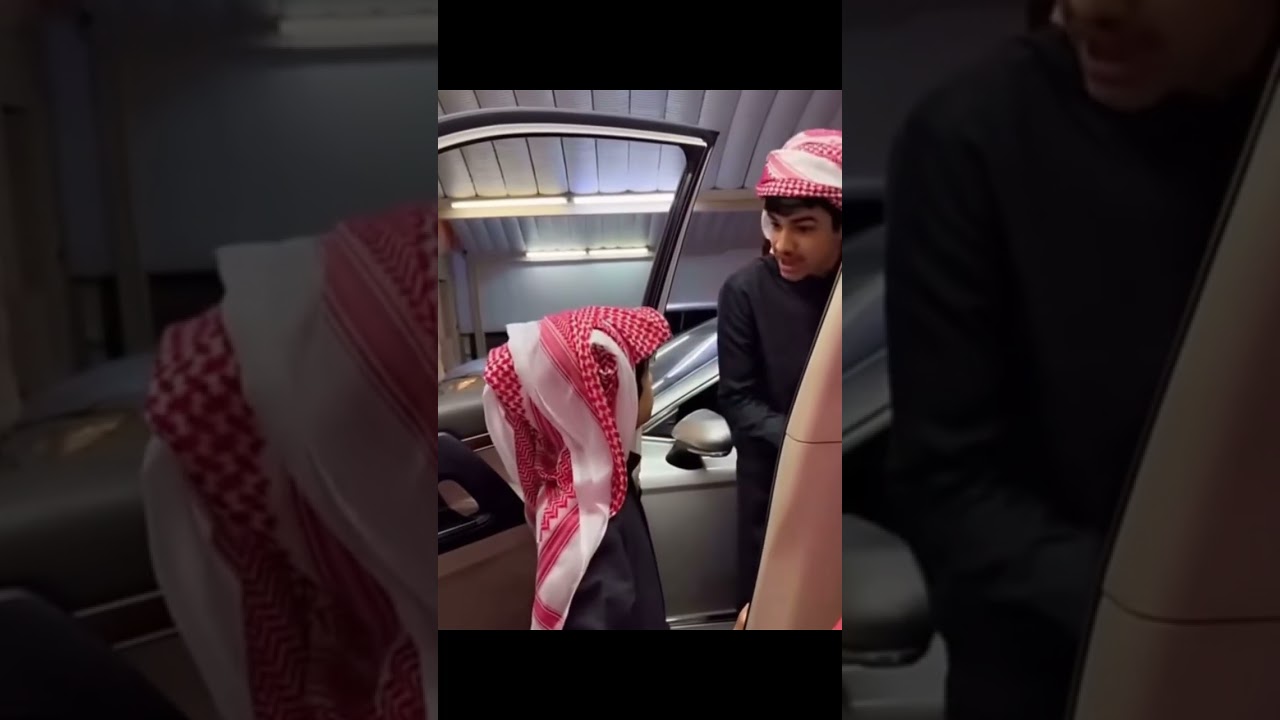 محاولة إقناع احمد انه يصير طفل و اخذوه لمحل الألعاب عشان يتغير😂😂 #فراج_قزيع_السهلي #احمد_قزيع_السهلي