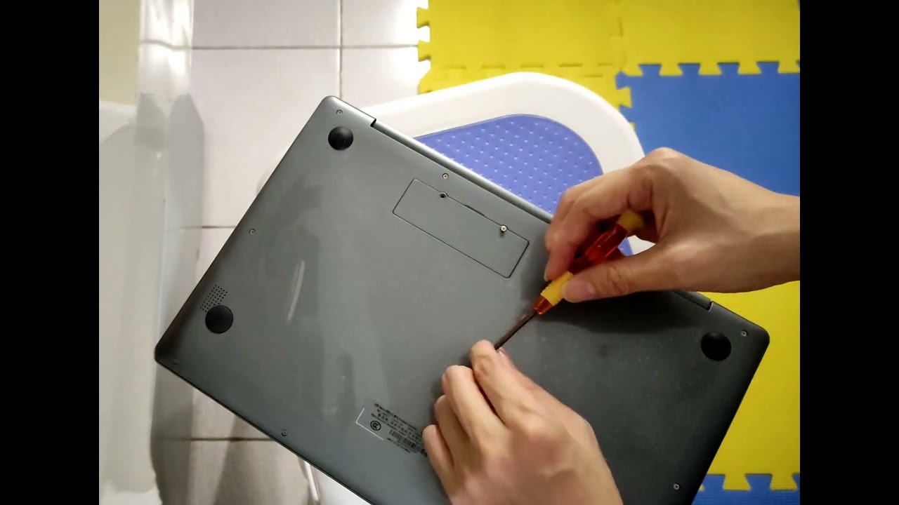 Jumper Ezbook S5 with M2 Sata SSD 中栢筆電成功加上M2 Sata固態硬盤