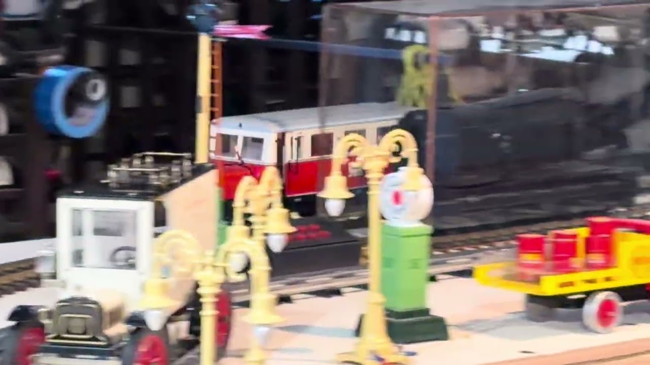 Ash Rajan Gauge 1 LGB Anteater Railbus. Very fast. 