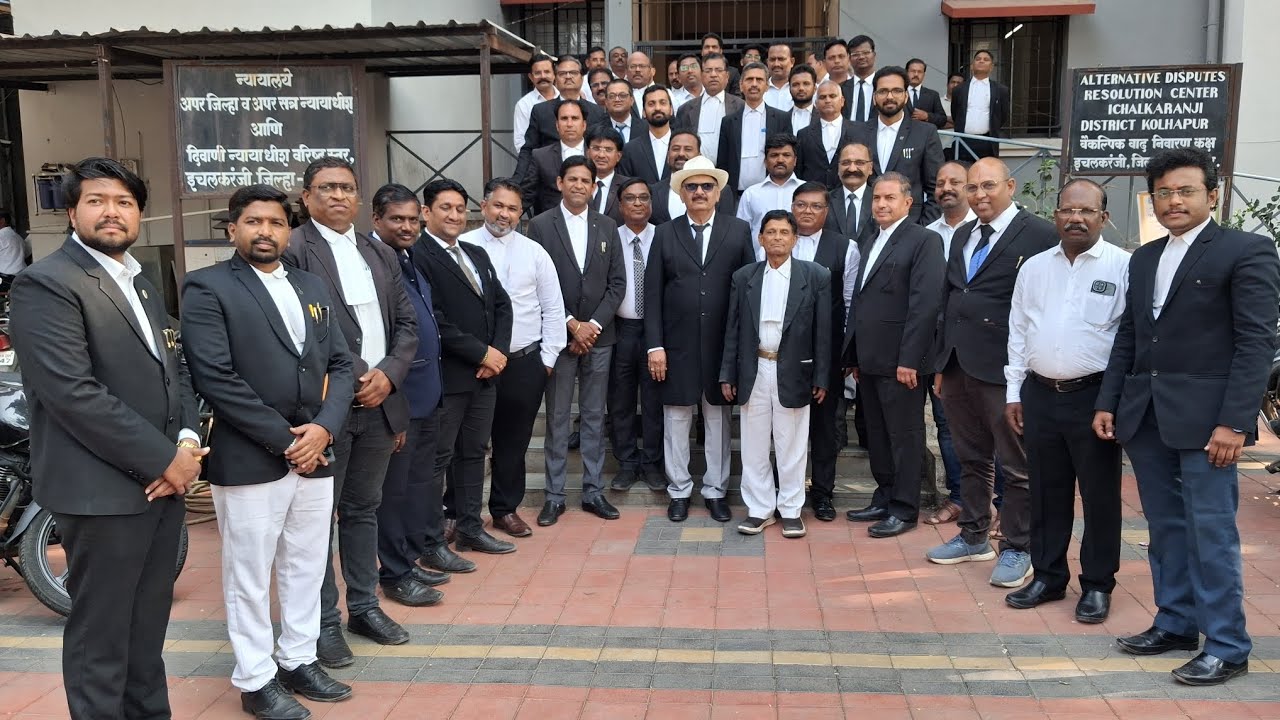  इचलकरंजी : बार कौन्सिल महाराष्ट्र आणि गोवा निवडणूक, ॲड. आण्णारावजी पाटील आपली भूमिका मांडताना...
