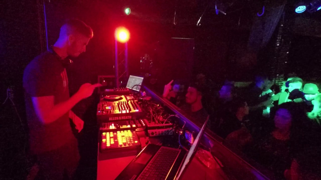 Ovestclub pres. DANIEL M @ Lux Club (26.11.2016)