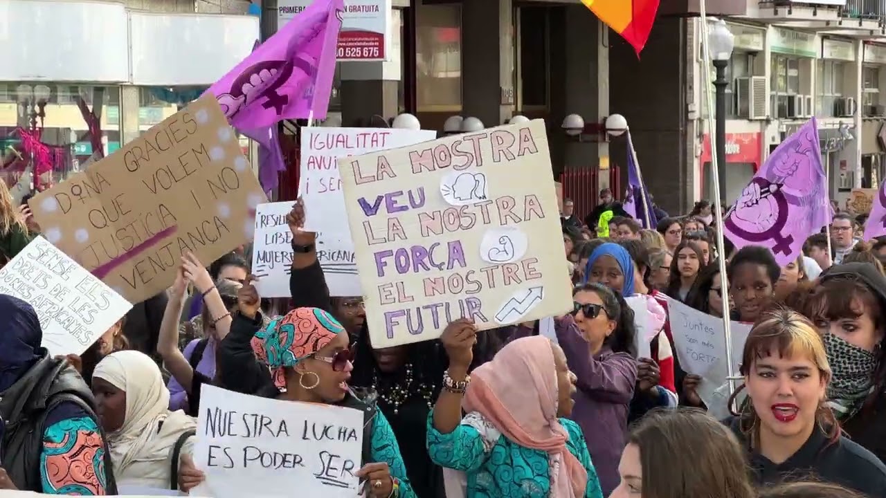 La reivindicació feminista omple Tarragona