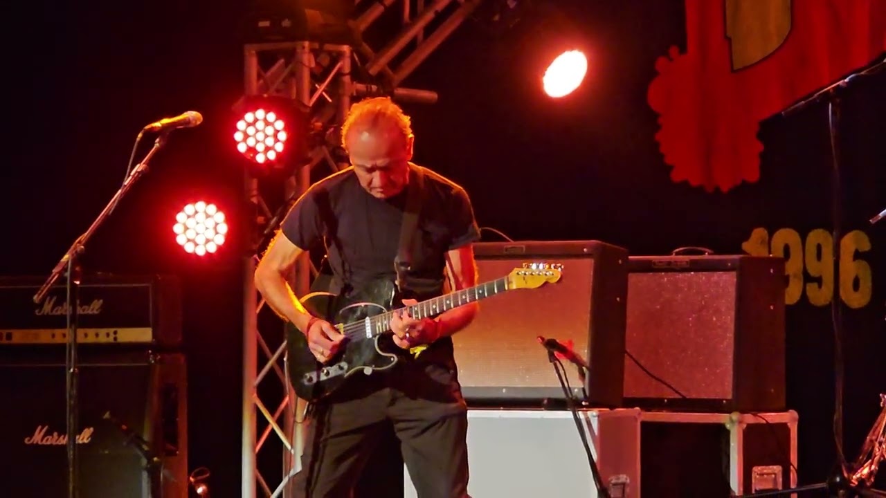 Hugh Cornwell 