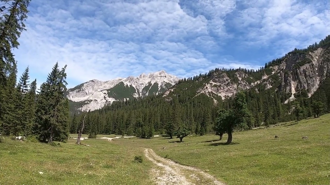 Karwendelrunde: Scharnitz - Möslalm hinein ins Kleinkristental