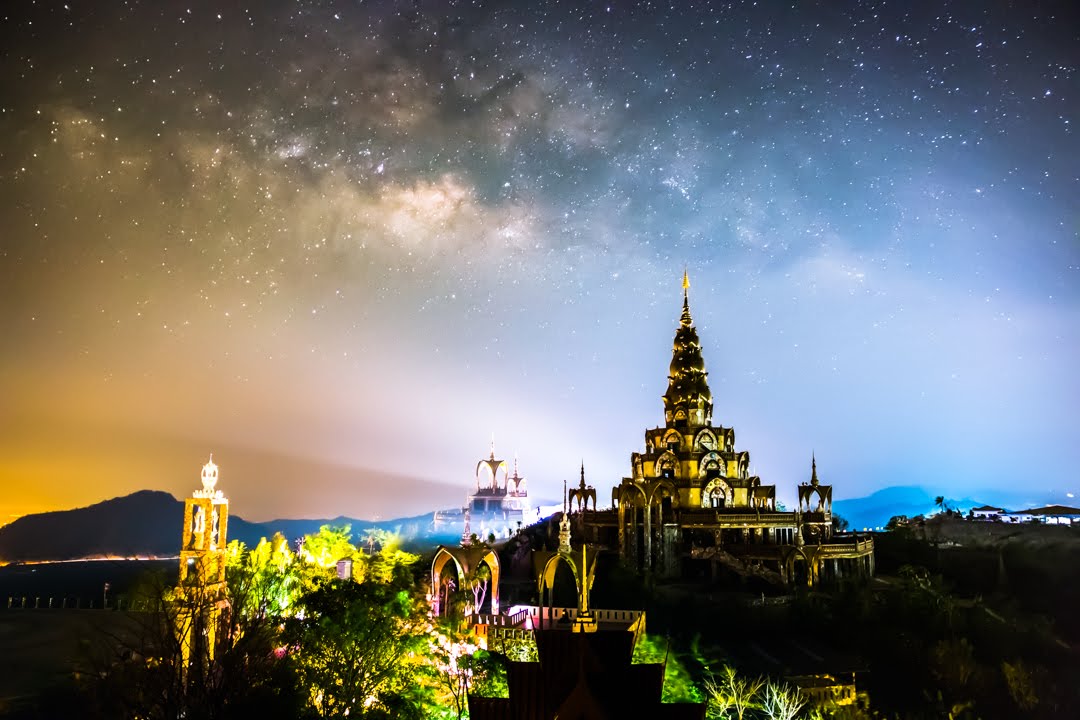 True Beauty.... Doesn't Ask for Attention (Thailand Milky Way HD)