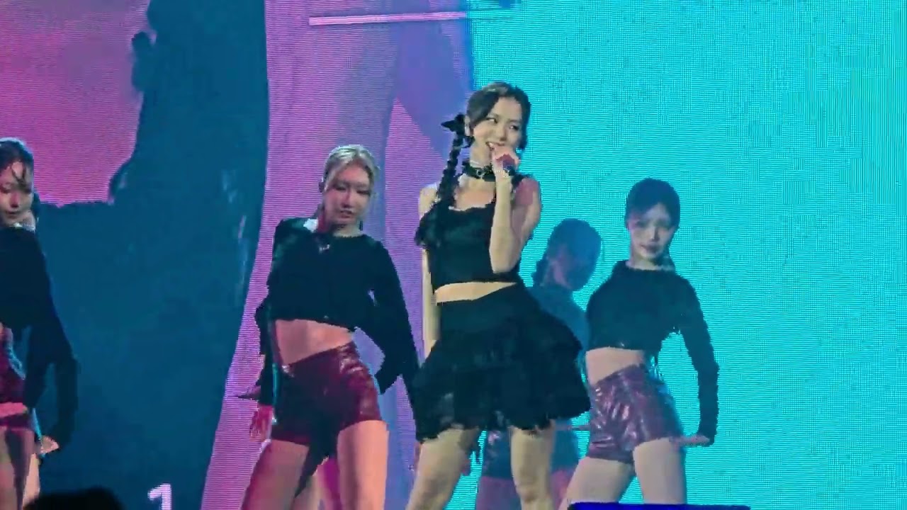 BLACKPINK Jisoo Hugs & Kisses Live Lights Love Action Fanmeet in Manila Philippines 20250314 김지수 팬미팅