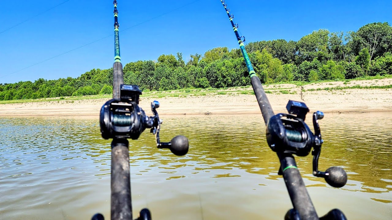 River Fishing DEEP HOLES!!! (Big takedowns)