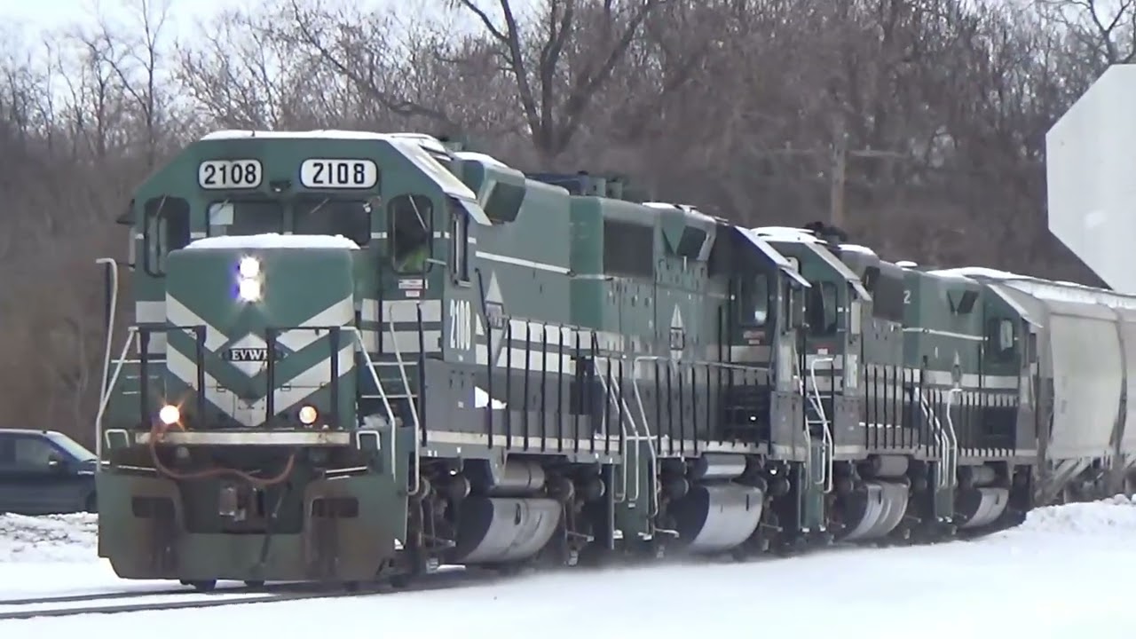 01/28/26 - A few snowy trains on the Class II Evansville & Western railway