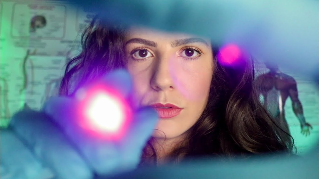 ASMR | MÉDICA FORMADA EM “GREIZANATOMI” TE EXAMINA