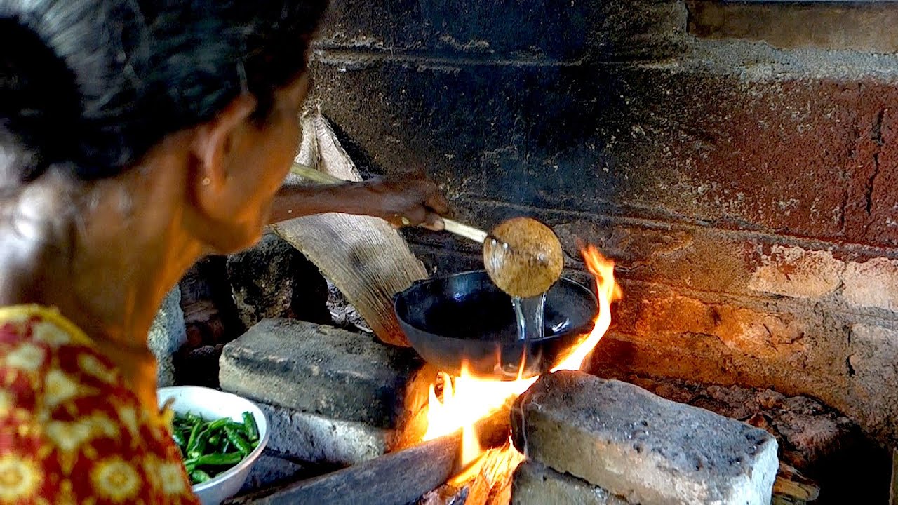 Sinhala achcharu // Authentic recipe from Sri Lankan village // Pickled green papaya recipe