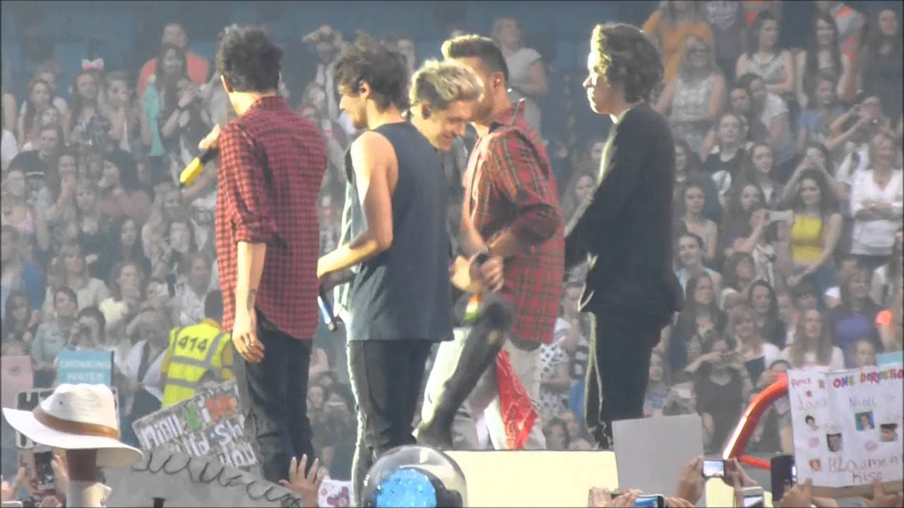 One Direction - Live While We're Young - Etihad Stadium Manchester 01/06/14