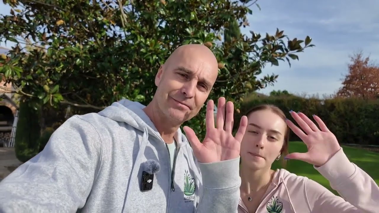 Travní směsi po měsíci + první dojmy z robotické sekačky! 