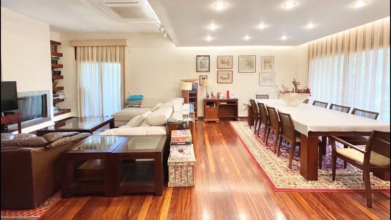 Elegant 5 beds family home with swimming pool, solar panels in peaceful Vistahermosa, Alicante