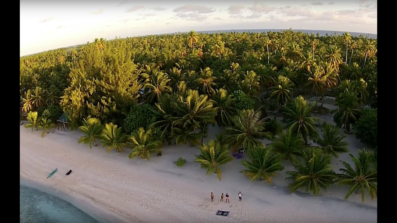 150715-18 Tuamotus, Tikehau, Colette Ato Pension