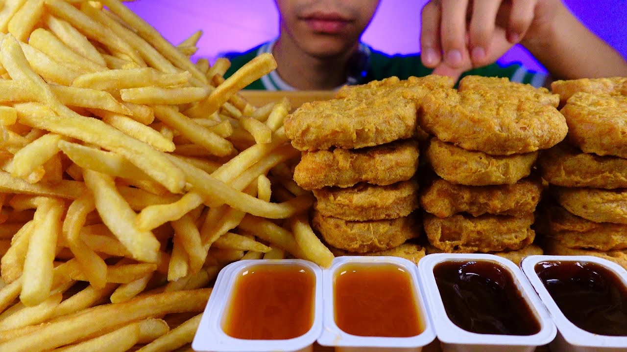 MCDONALDS FRIES OVERLOAD & CHICKEN NUGGETS MUKBANG (Crunchy ASMR) *No Talking*