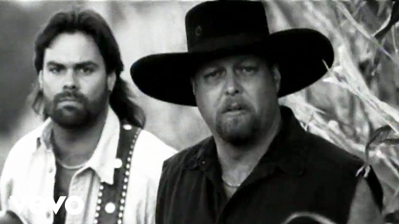 Montgomery Gentry - Daddy Won't Sell the Farm (Video)