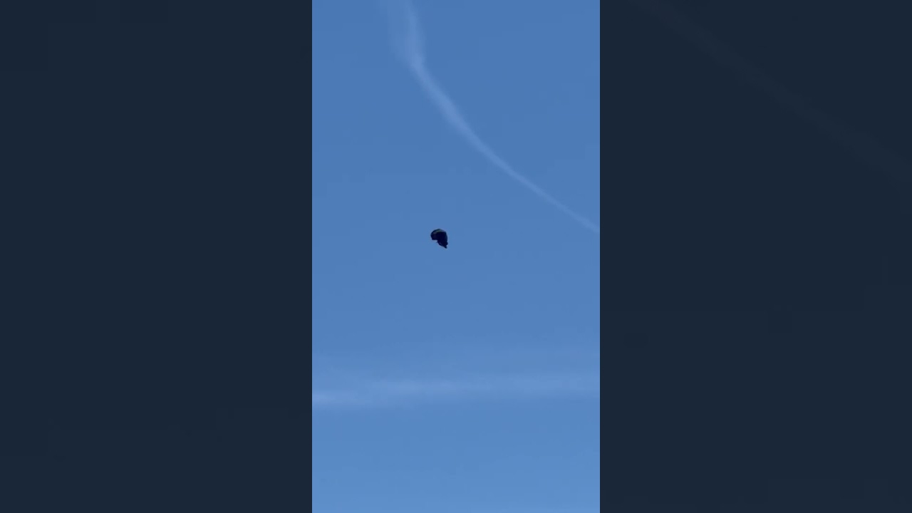 UFO? Drone? Neither? Object seen changing shapes above Green Cove Springs, Florida