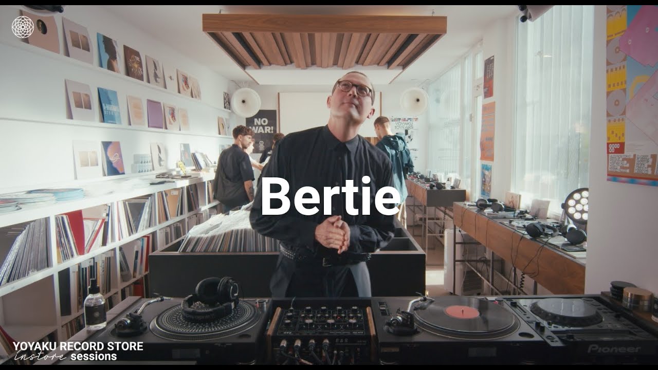 Yoyaku Instore Session with Bertie