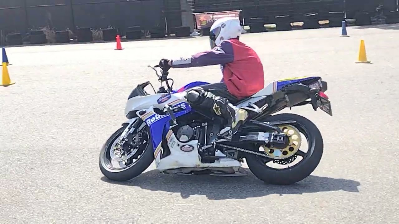 44864大馬流弁当コース岡さーもん選手