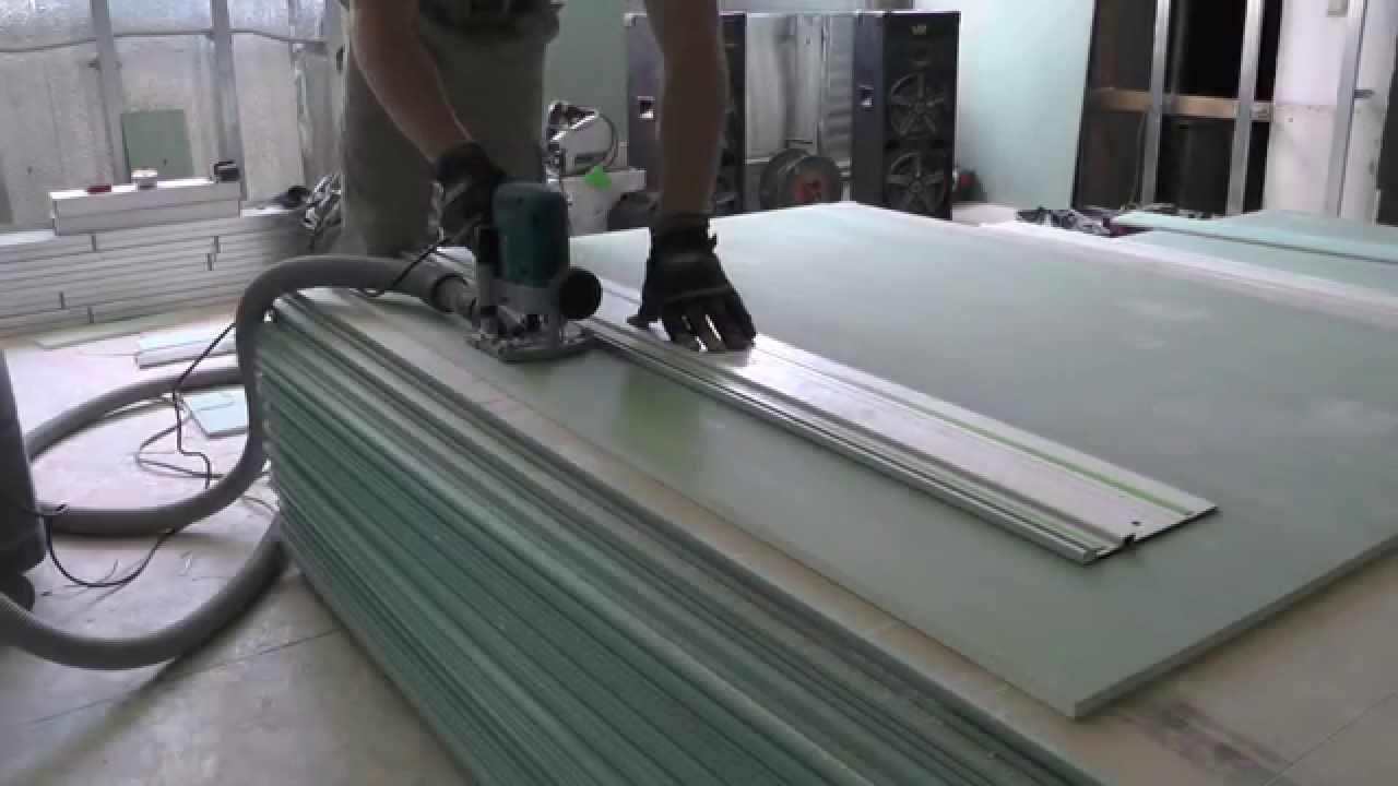 Фрезеровка гипсокартона фрезой Festool. Монтаж короба для батареи. Первый опыт.